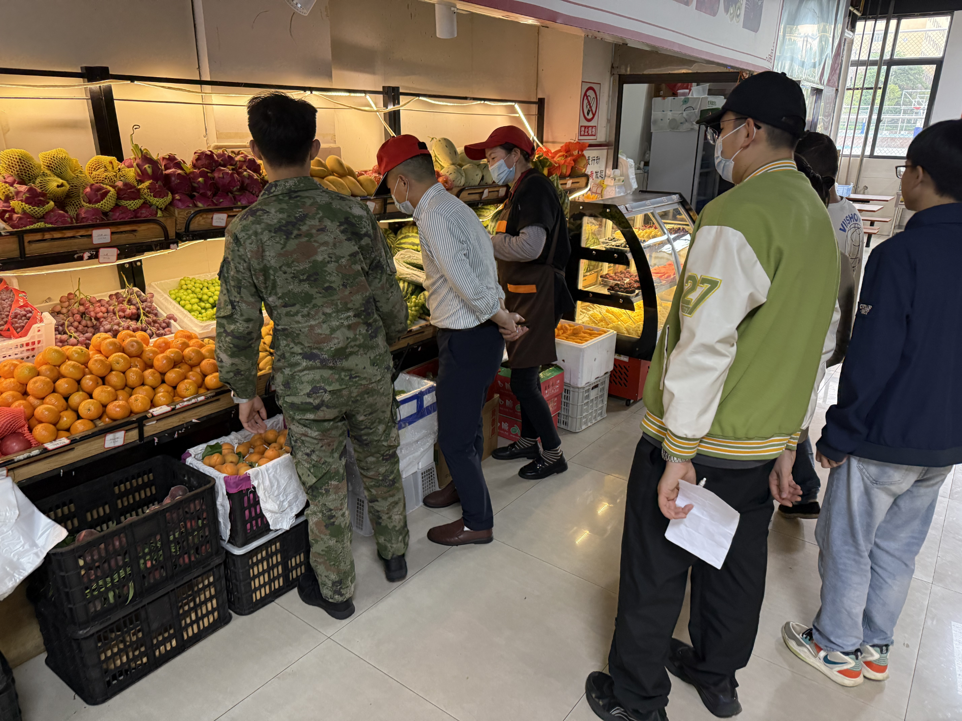 “食”刻关注校园食品 守护师生舌尖安全——我校开展食品安全大检查